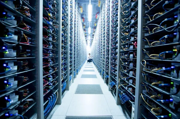 ویژگی‌های کلیدی سرور اختصاصی خارج از کشور