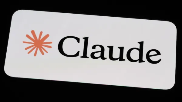 هوش مصنوعی Claude چه مزیتی دارد